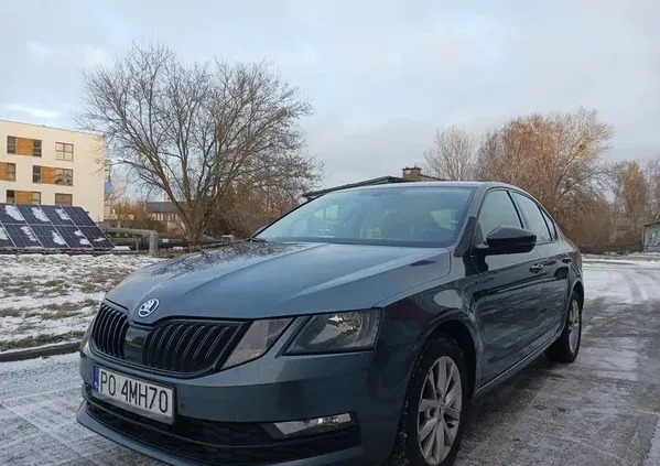 samochody osobowe Skoda Octavia cena 40000 przebieg: 285228, rok produkcji 2019 z Poznań